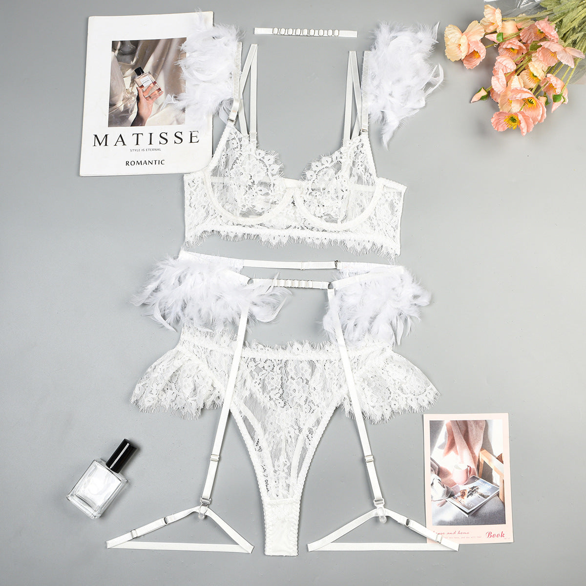 Feather Delight Garter Set