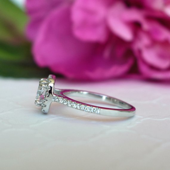 Lola Diamond Ring