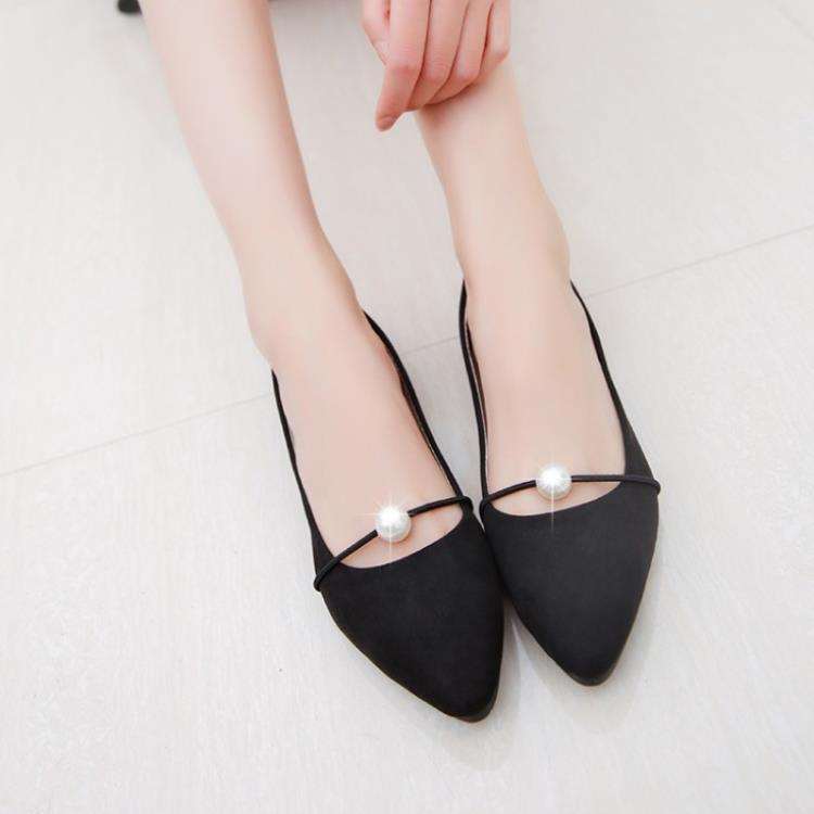 Aurora Pearl Pointed Flats