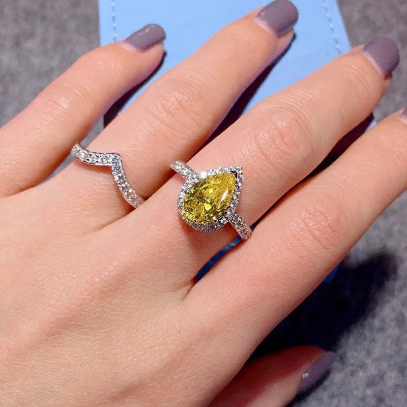 Petra Mezzra Yellow Diamond Ring