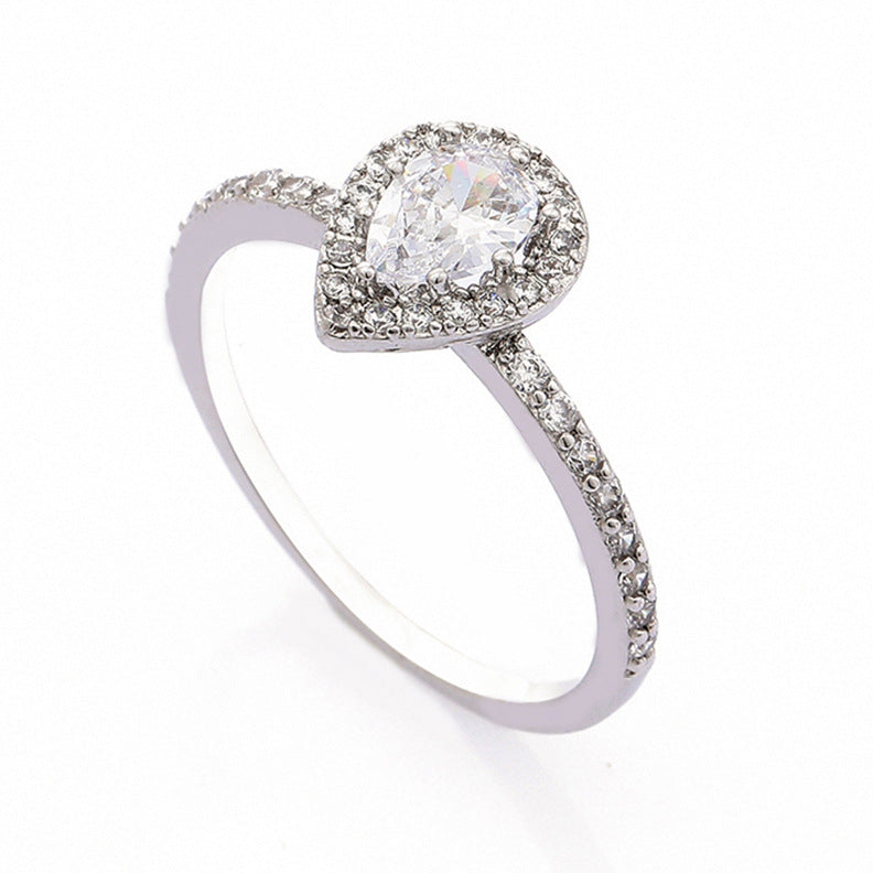 Daisy Teardrop Diamond Ring