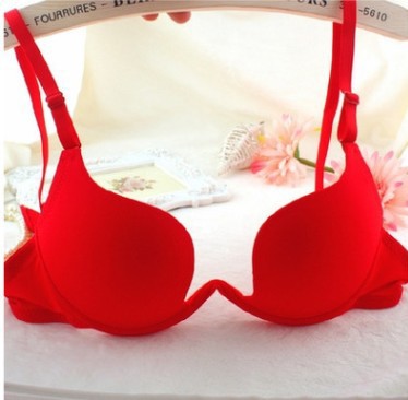 Glossy W Cup Sweetheart Bra