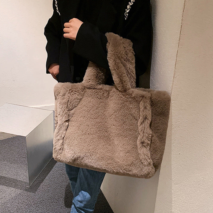 Plush Chain Handbag - Winter Chic Bag