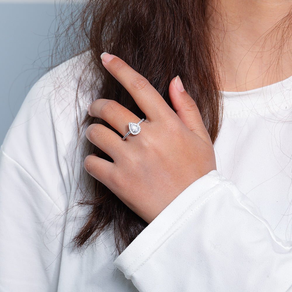 Daisy Teardrop Diamond Ring